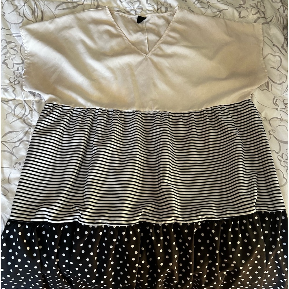 Emery Rose by SHEIN multi patterned dress.